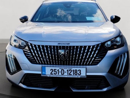 2025 Peugeot 2008 - thumbnail 16