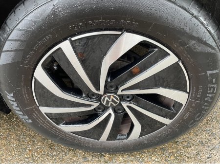 2022 Volkswagen Polo 1.0 MPI 5SPEED 80HP 5DR LOW KMS! AS NEW! €18,995 thumbnail