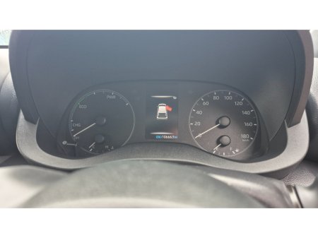 2020 Toyota Yaris - thumbnail 7