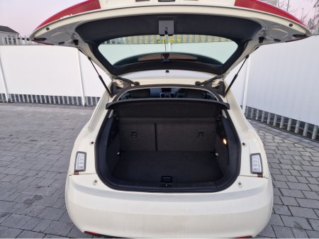 2012 Audi A1 1.4 PETROL AUTO €8,995 thumbnail