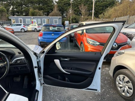 2016 BMW 1 Series - thumbnail 12