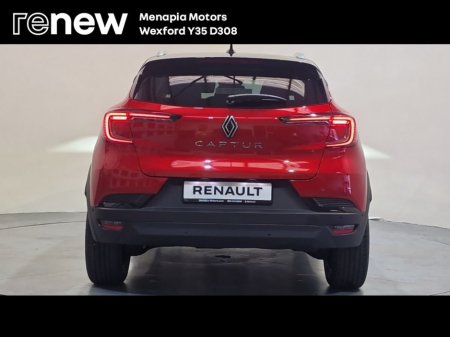 2026 Renault Captur TCe 115 Evolution €32,990 thumbnail