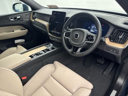 2026 Volvo XC60 - thumbnail 6