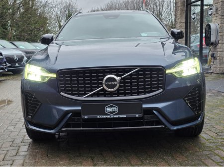 2023 Volvo XC60 2.0 B4 PLUS DARK AUTO. HUGE SPEC. FINANCE ARRANGED. SIMI. AA APPROVED. €42,950 thumbnail
