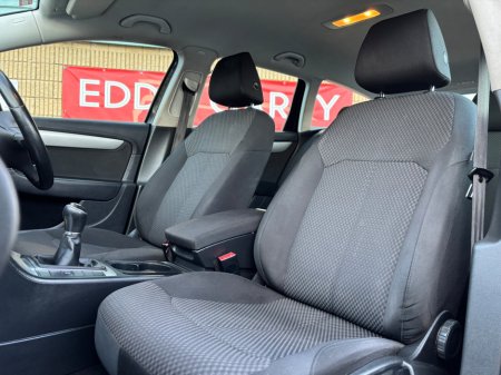 2013 Volkswagen Passat 1.6 TDI TRENDLINE BLUEMOTION TECH VAR €4,250 thumbnail