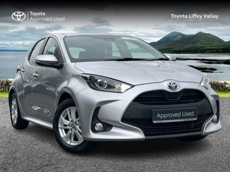 2021 Toyota Yaris - thumbnail 1