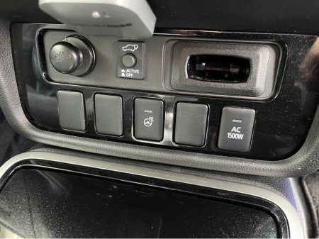 2018 Mitsubishi Outlander - thumbnail 19