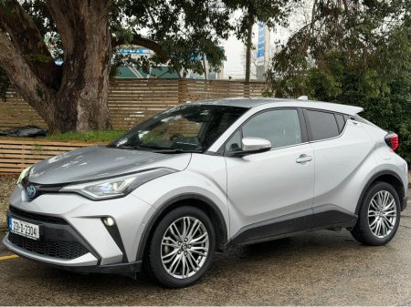 2023 Toyota C-HR HYBRID..Keyless Entry..Apple CarPlay €22,750 thumbnail