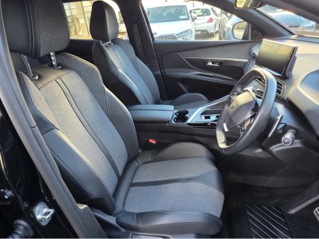 2023 Peugeot 3008 1.6 PHEV Allure Premium Plus 225 €29,750 thumbnail