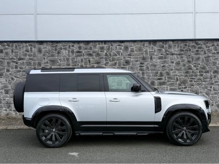 2023 Land Rover Defender 110 3.0 D  HARD TOP S 2 SEAT COMM €63,500 thumbnail