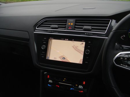 2023 Volkswagen Tiguan - thumbnail 9