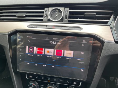 2019 Volkswagen Passat - thumbnail 20