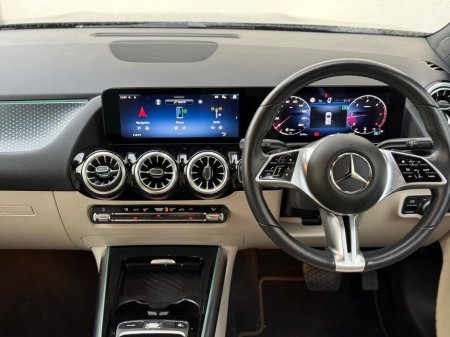 2024 Mercedes-Benz GLA Class GLA 200 d A/T Progressive €44,950 thumbnail