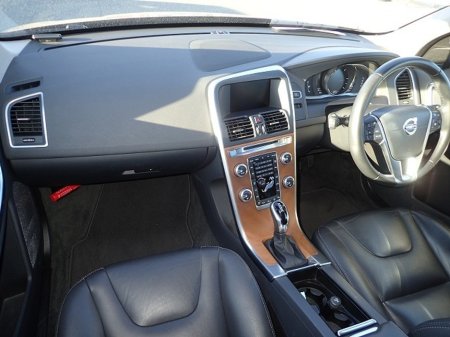 2017 Volvo XC60 - thumbnail 7