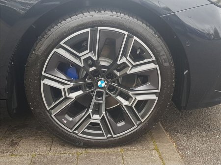 2026 BMW 5 Series - thumbnail 12