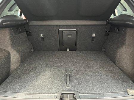 2022 Volvo XC40 - thumbnail 7