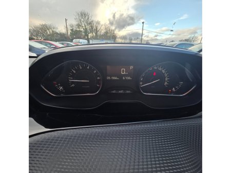 2016 Peugeot 208 1.2 Puretech 110 bhp automatic Allure 5d €9,950 thumbnail