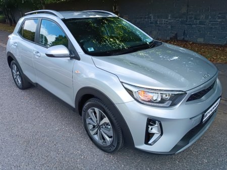 2026 Kia Stonic 1.0 Petrol Turbo, 7 Yrs Warranty, 3 Yrs AA , A/C, Cruise Control, Reversing Camera, Sat Nav, Electric Mirrors, €27,990