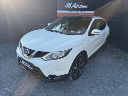 2017 Nissan Qashqai - thumbnail 3