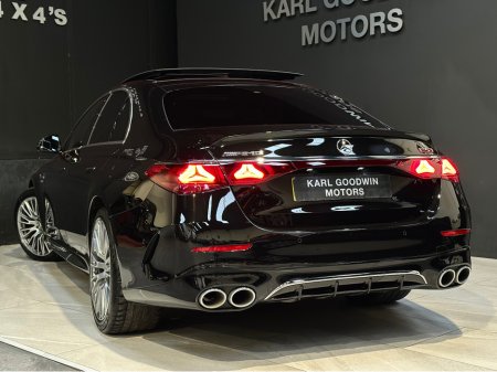 2025 Mercedes-Benz AMG E 53 PREMIUM PLUS E-HYBRID 4MATIC €109,950 thumbnail