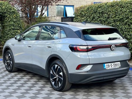 2023 Volkswagen ID.4 - thumbnail 5