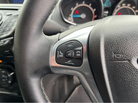 2017 Ford Fiesta - thumbnail 21