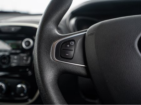 2019 Renault Captur 2019 Captur 1.5dci/New NCT/Irish/1yr warranty €13,888 thumbnail