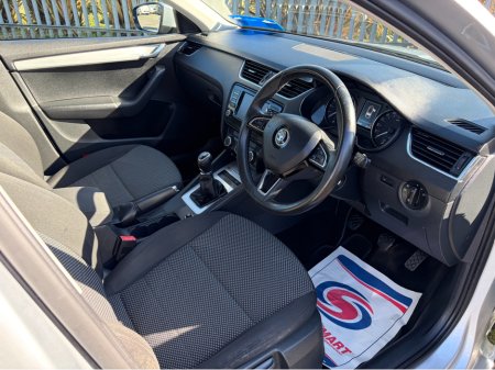 2016 Skoda Octavia - thumbnail 7