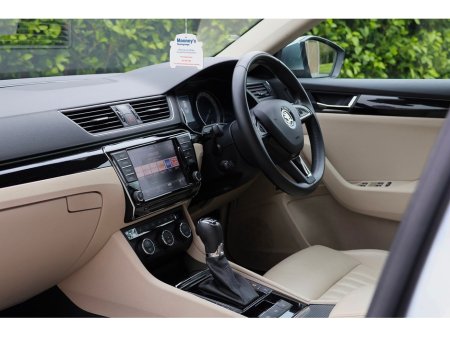 2016 Skoda Superb - thumbnail 19