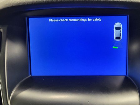 2018 Ford Focus - thumbnail 5