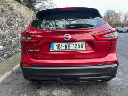 2018 Nissan Qashqai 1.5 XE 18 4DR €12,999 thumbnail