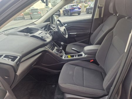 2019 Ford Kuga - thumbnail 18