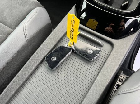 2023 Volkswagen ID.4 - thumbnail 11