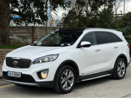 2016 Kia Sorento - thumbnail 2