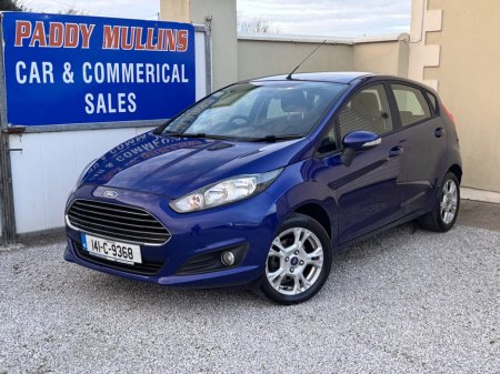 2014 Ford Fiesta - thumbnail 1