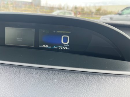 2022 Toyota Prius - thumbnail 9