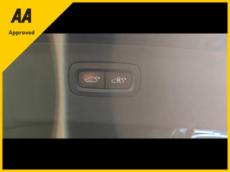 2017 Volvo XC90 2.0 TD T8 R-DESIGN TWIN E ENGINE 5DR AU €29,950 thumbnail