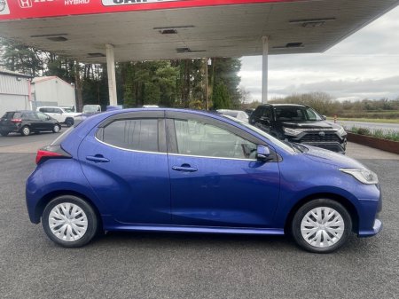 2021 Toyota Yaris - thumbnail 8