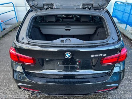 2019 BMW 3 Series 320d M-SPORT COMPETITION TOURING // SHADOW EDITION // NEW 20" M3 COMP ALLOYS // FULL SERVICE HISTORY €26,900 thumbnail