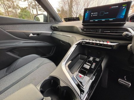 2023 Peugeot 3008 ALLURE PREMIUM+ PHEV €29,995 thumbnail