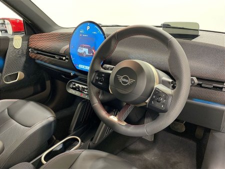 2025 MINI Hatch Cooper E €30,950 thumbnail