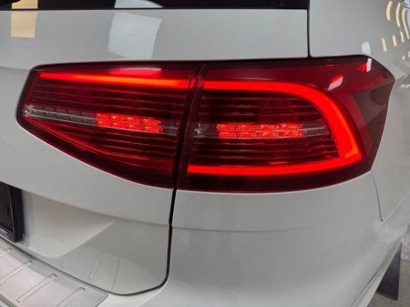 2019 Volkswagen Passat - thumbnail 20