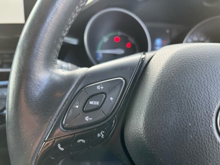 2023 Toyota C-HR HYBRID SPORT BI-TONE 4DR thumbnail