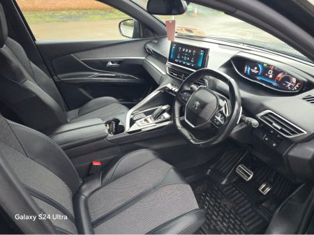 2023 Peugeot 3008 - thumbnail 10