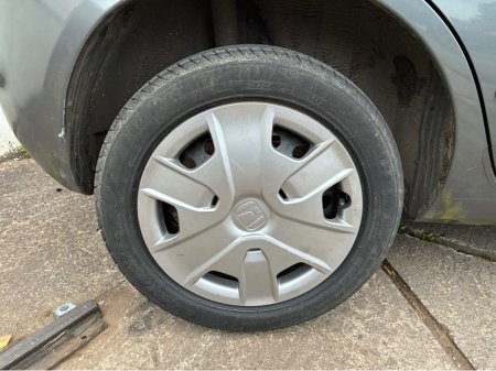 2010 Nissan Micra - thumbnail 20