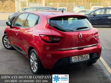 2017 Renault Clio - thumbnail 19