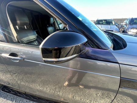 2018 Land Rover Discovery - thumbnail 9