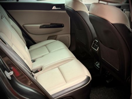 2022 Kia Sportage - thumbnail 10