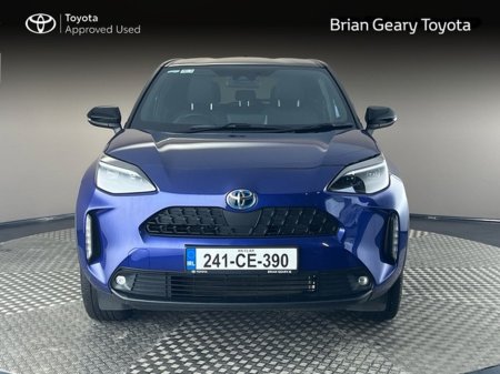 2024 Toyota Yaris Cross HYBRID LUNA SPORT BI-TONE €30,950 thumbnail