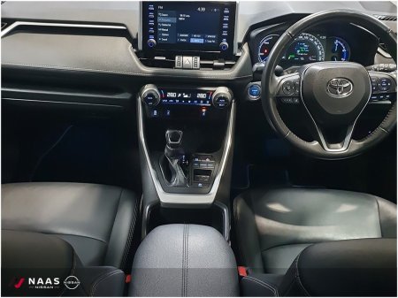 2022 Toyota Rav4 RAV4 HYBRID SOL 4DR AUTO €36,945 thumbnail